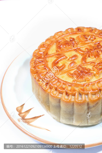 盤上月餅