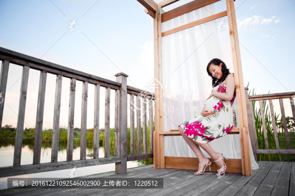 亞洲婦女懷孕