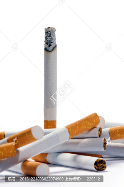 白色背景香煙