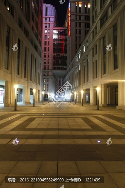 現(xiàn)代城市建筑夜景地面
