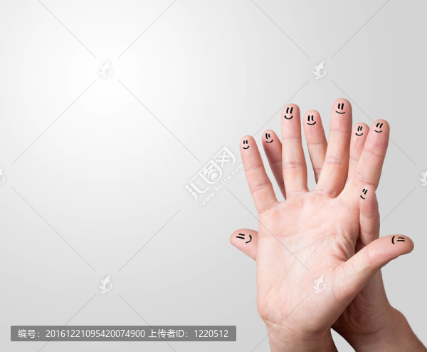 手指笑臉與分隔開的