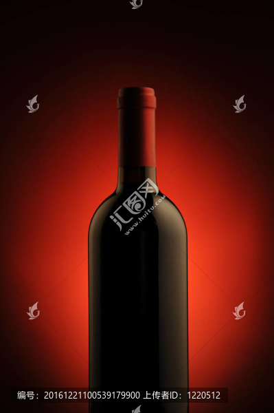一瓶紅葡萄酒
