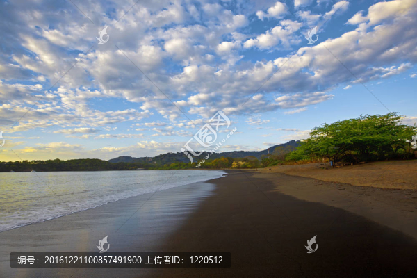 在Guanacaste日落