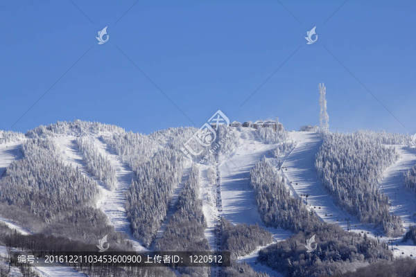 滑雪山