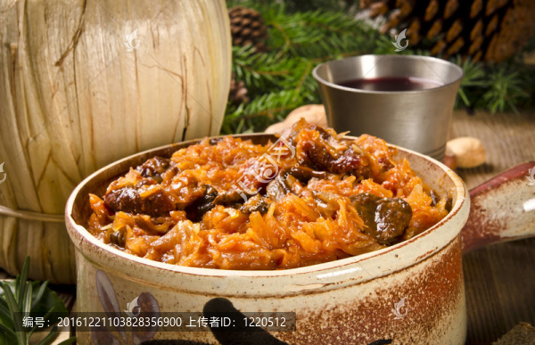 煙熏肉酸菜