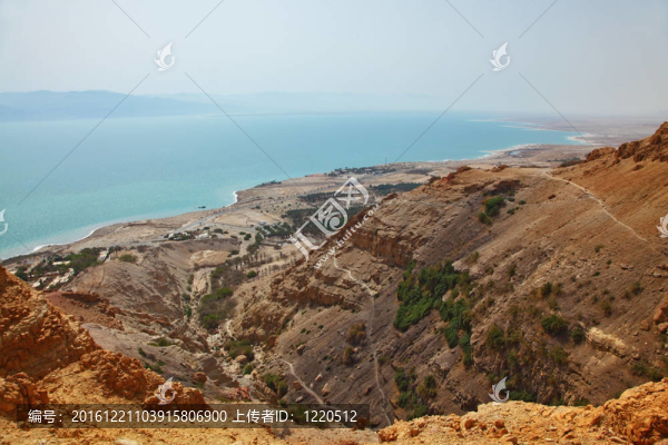 陡峭的山坡