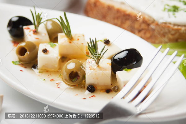芝士橄欖沙拉
