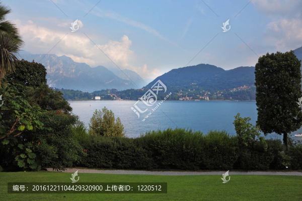 在山里TOBLINO湖