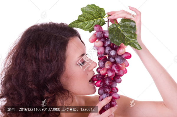 年輕漂亮的女人