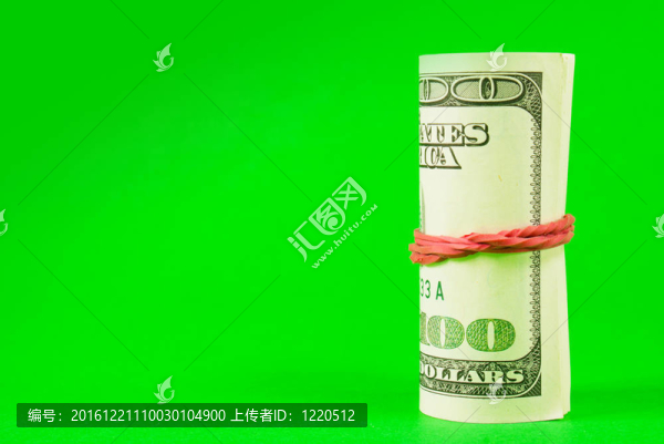 用橡皮捆起來的美元