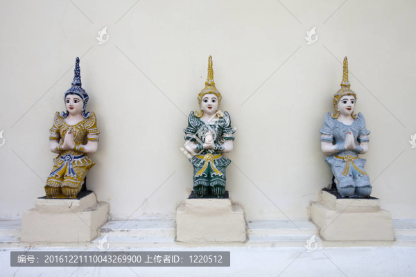 神殿墻上的天使