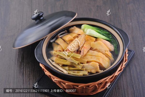 扁尖仔雞煲