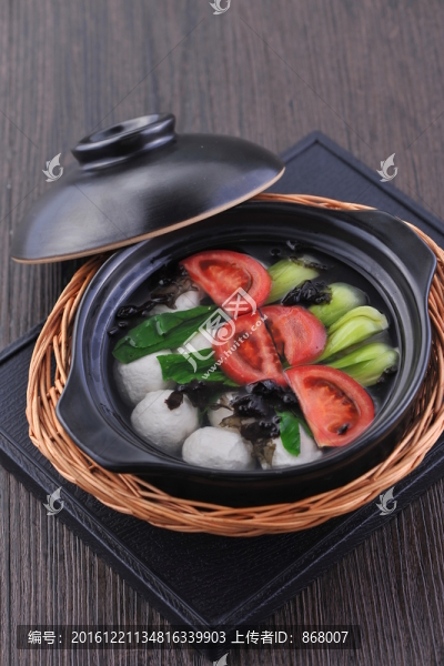 番茄貢丸煲