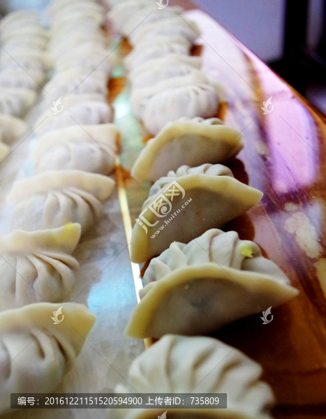 手工餃子