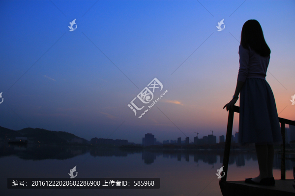 西湖公園夕陽晚霞