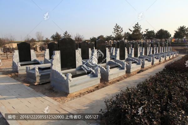 墓地墳地