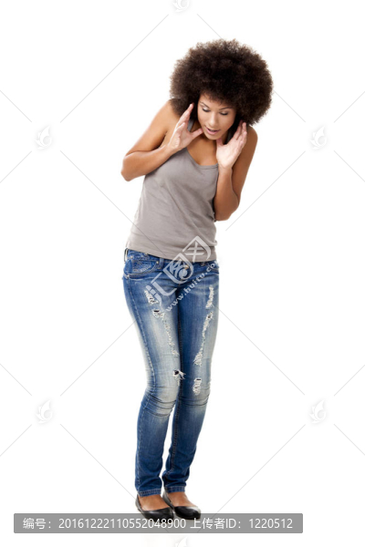 驚訝的年輕女子
