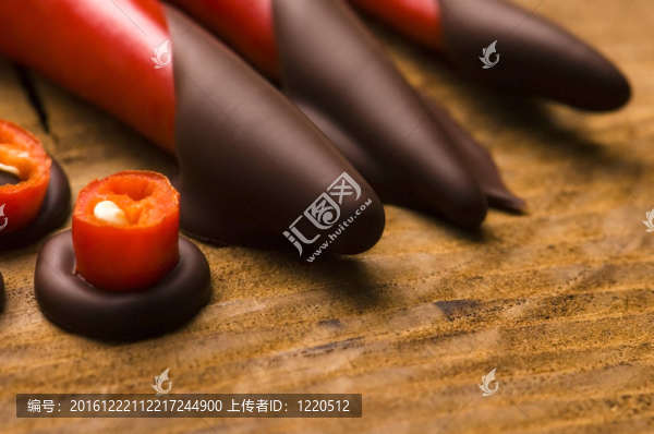 自制巧克力配辣椒