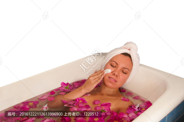 美女沐浴