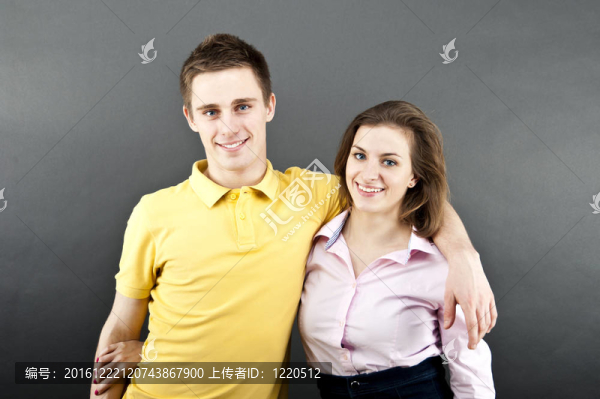 女人和男人在一起