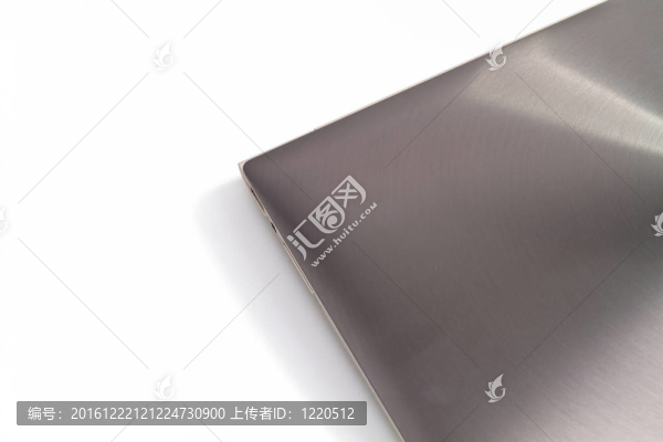銀色筆記本電腦俯視圖