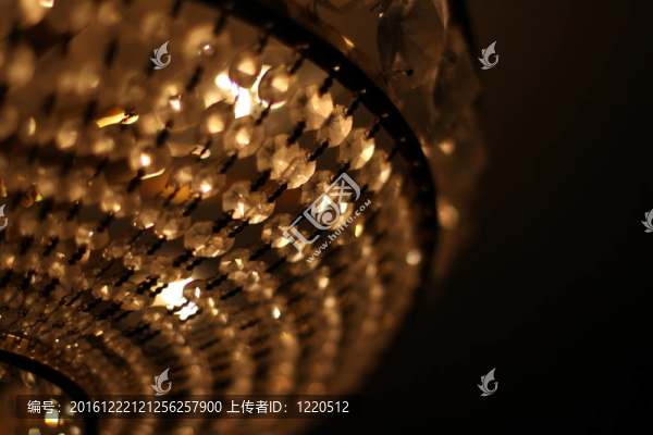 吊燈