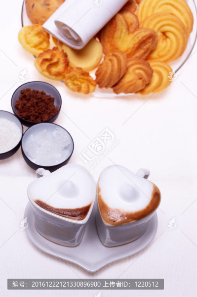 心形的意大利濃咖啡咖啡卡布奇諾咖啡杯