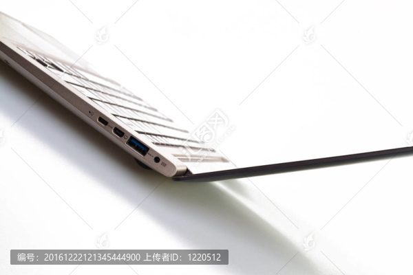 超薄筆記本電腦