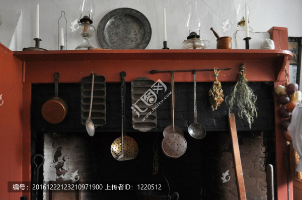 早期美國廚房斗篷和壁爐