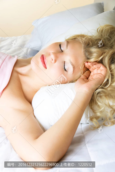 美麗的女人睡覺