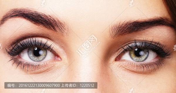 美麗的女人的眼睛特寫(xiě)