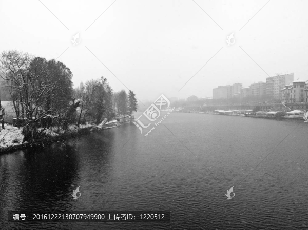 波河；都靈