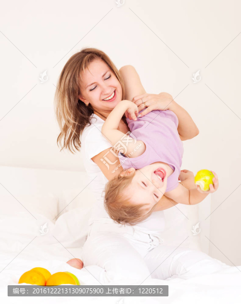 母親和嬰兒