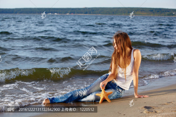 海灘上的美女