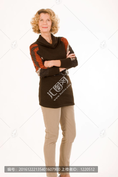 打扮入時的老婦人