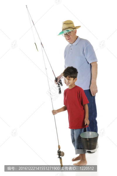 和爺爺一起去釣魚