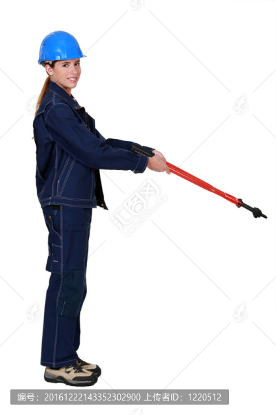 女店主拿著大剪刀