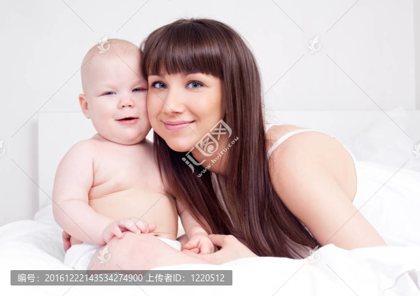 母親和嬰兒