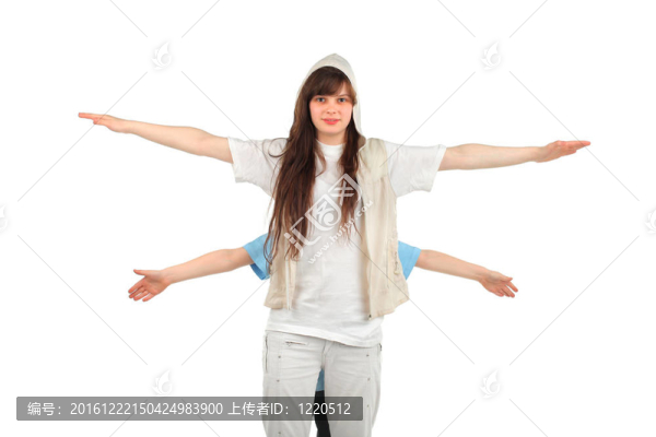 女孩攤開雙手