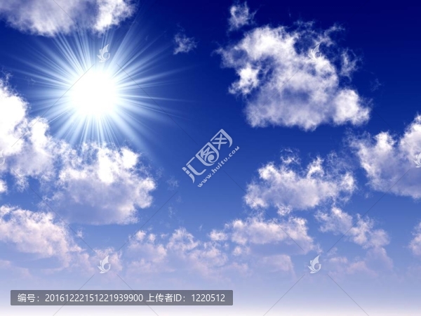 太陽的光束在天空中穿過云層