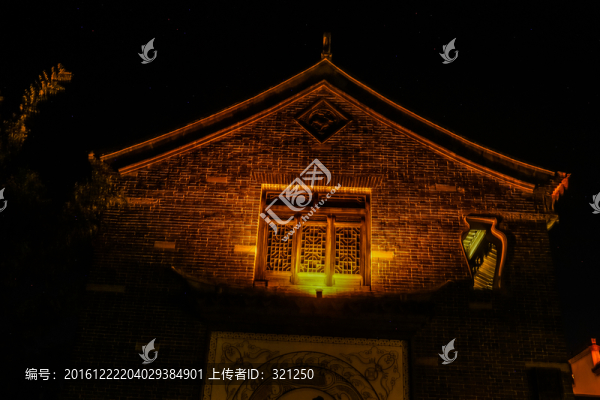 臺(tái)兒莊古建筑夜景