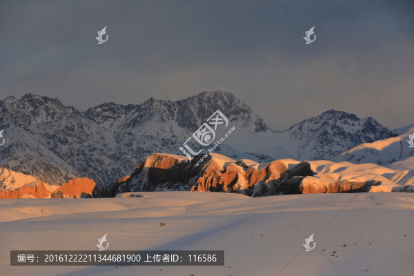 雪山