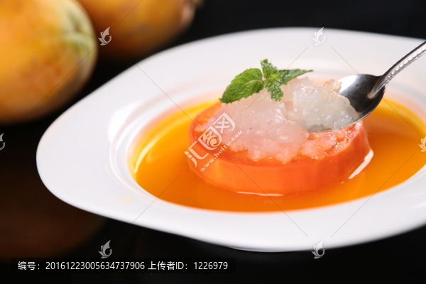 手磨杏汁木瓜燉雪蛤