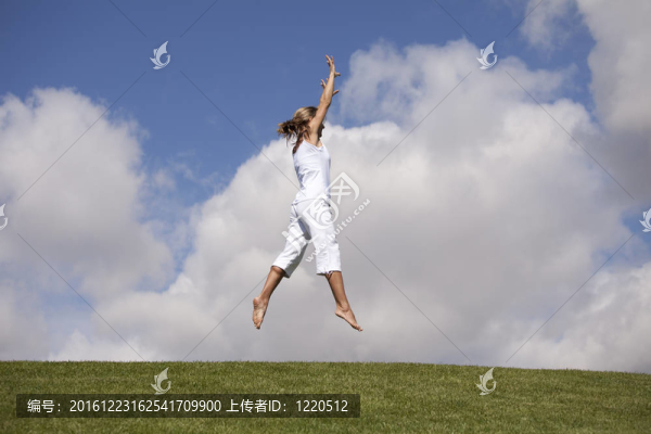 跳躍的戶外