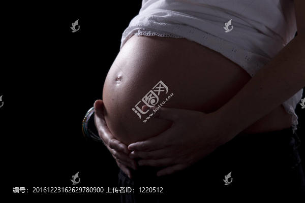 媽媽期待一個嬰兒