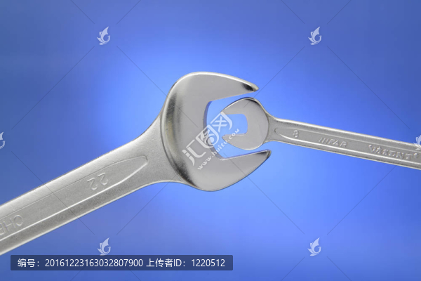 兩鋼扳手