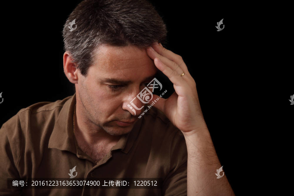 悲傷男人的畫(huà)像