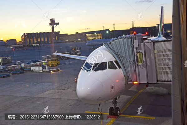 飛機(jī)準(zhǔn)備飛行