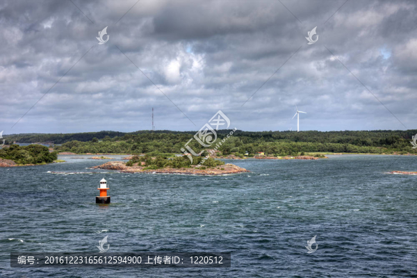 波羅的海群島。夏日的天空。歐洲。