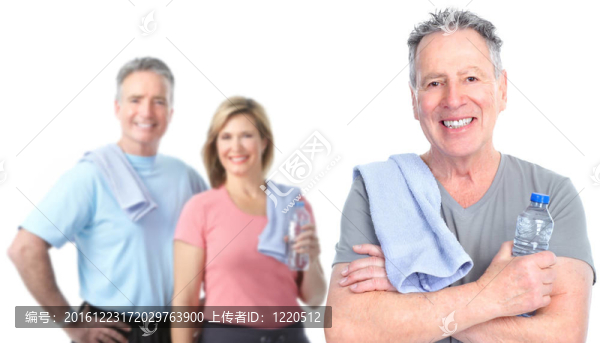健康老年人。